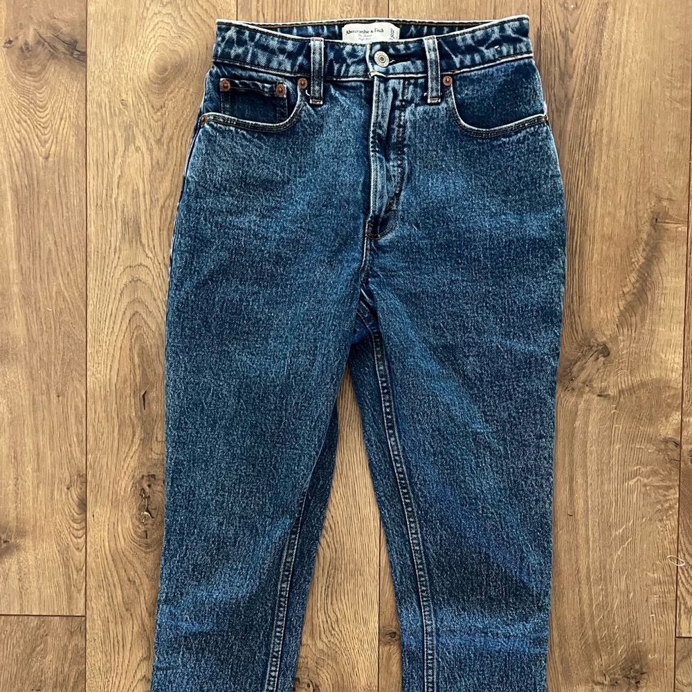 Abercrombie & fitch The skinny High Rise size 24/00